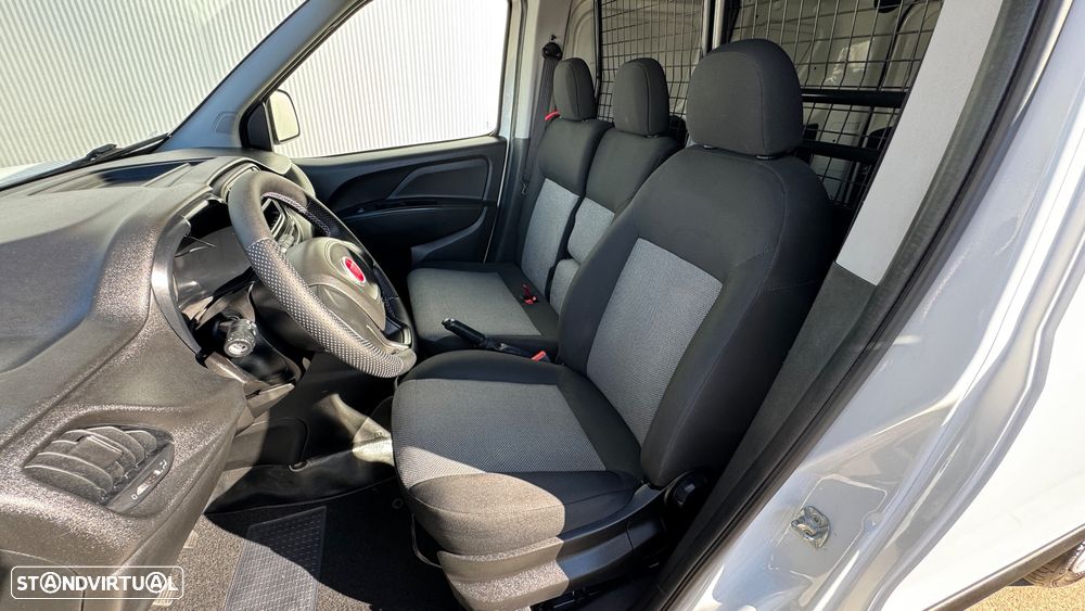 Fiat Doblo 1.3 MJet  3 Lugares A/C - 20