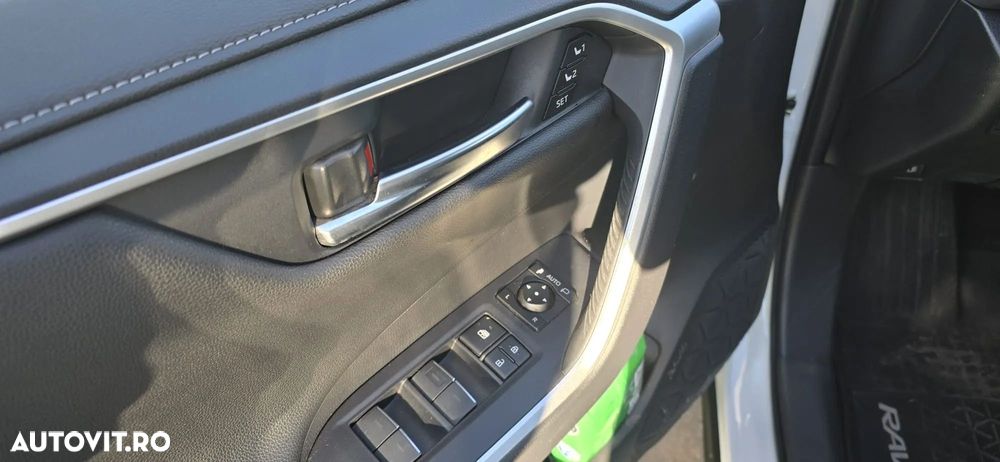 Toyota RAV4 2.5 Hybrid VVT-iE 4x4 Luxury Premium - 5