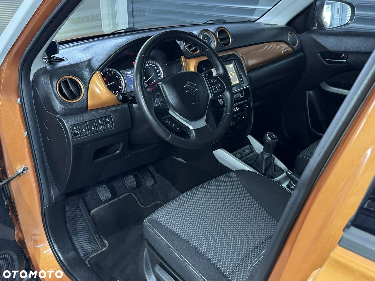 Suzuki Vitara - 12