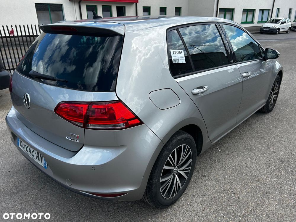 Volkswagen Golf 1.6 TDI BlueMotion Comfortline - 3