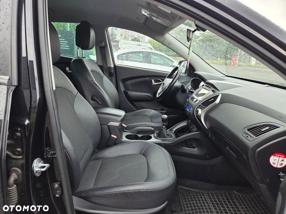 Hyundai ix35 1.7 CRDi 2WD blue Finale - 14