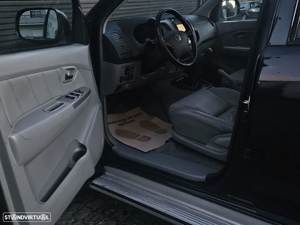 Toyota Hilux 3.0 D-4D 4WD CD Trac. PM+EP - 6