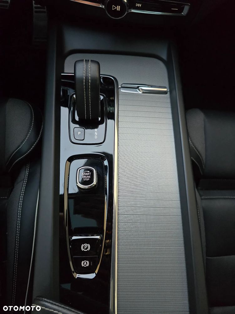 Volvo XC 60 B4 B Geartronic RDesign - 22