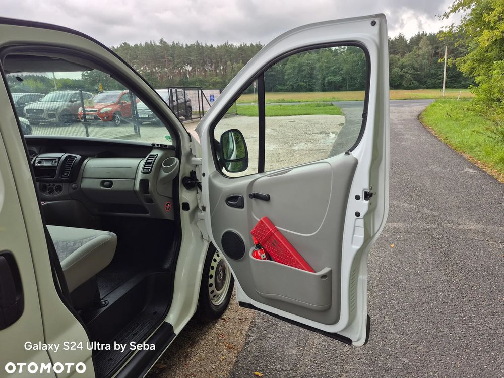 Opel Vivaro - 22