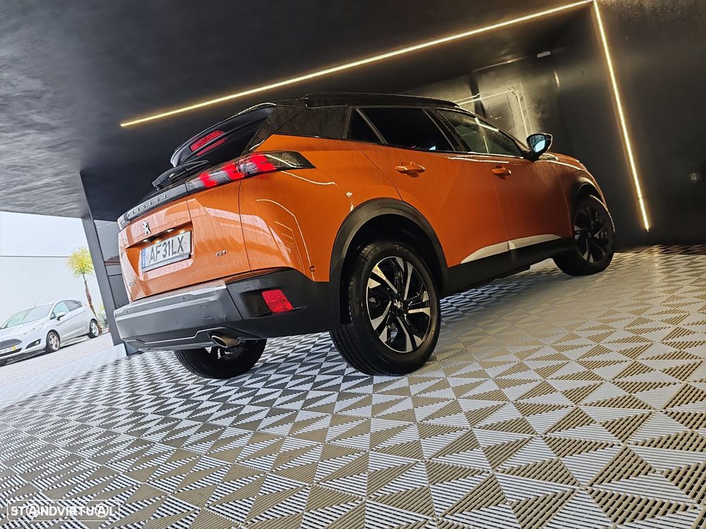 Peugeot 2008 1.5 BlueHDi GT EAT8 - 5