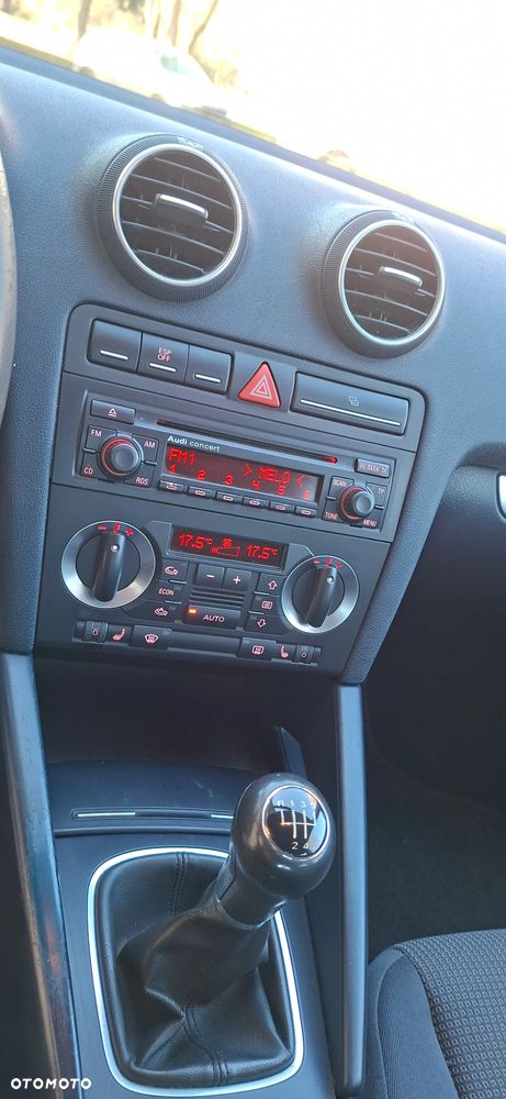 Audi A3 3-drzwiowe 1.6 Ambiente - 29