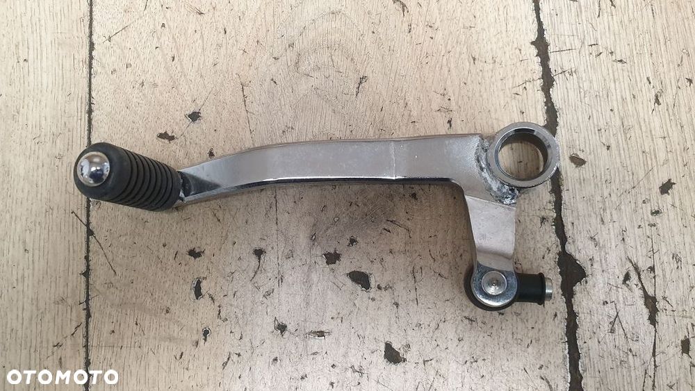 Dźwignia zmiany biegów Suzuki RG125 RGV250 25600-06C00 - 2
