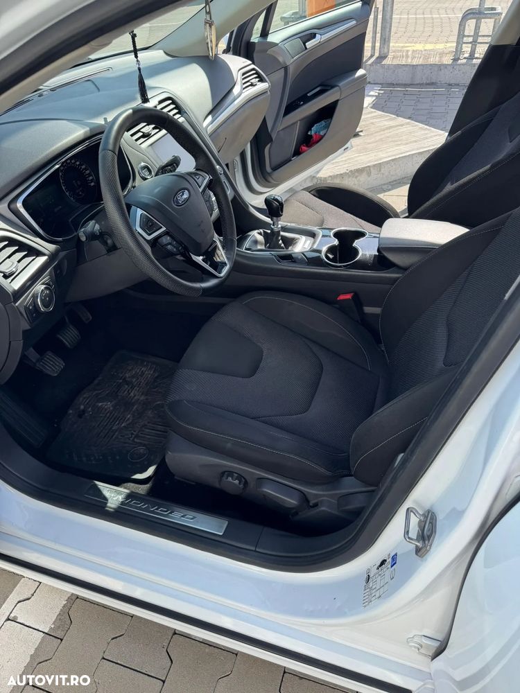 Ford Mondeo 1.6 TDCi ECOnetic Start-Stopp Titanium - 17