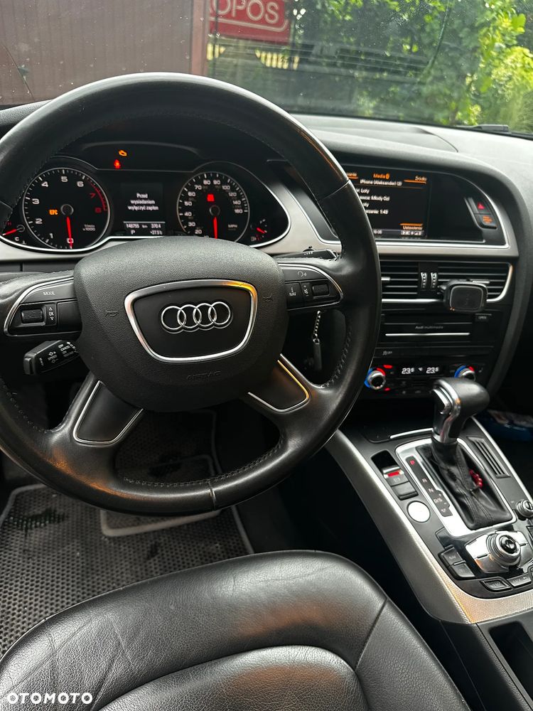 Audi A4 Limousine - 14
