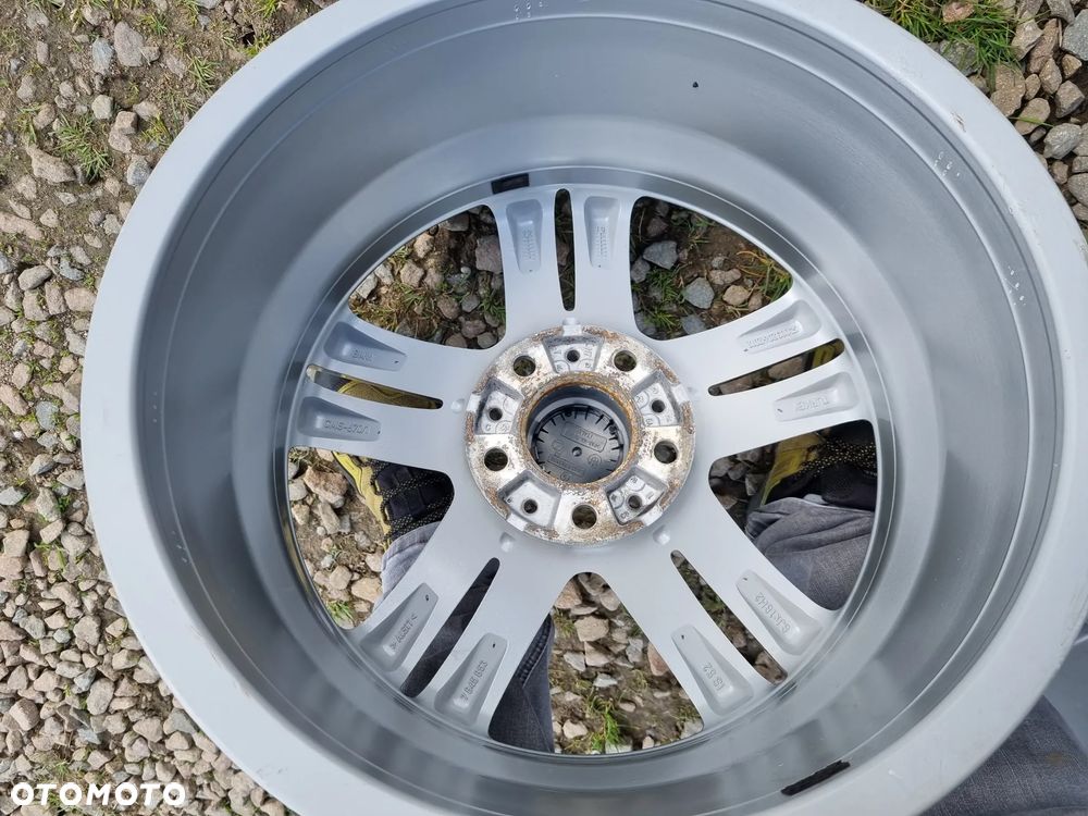 BMW 1 F20.F21 alu 7,5x18 ET45+ 8x18 et52 5x120 bdb stan - 8