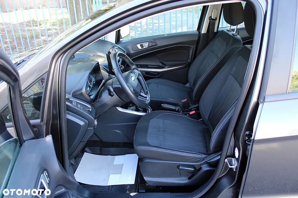 Ford EcoSport - 12