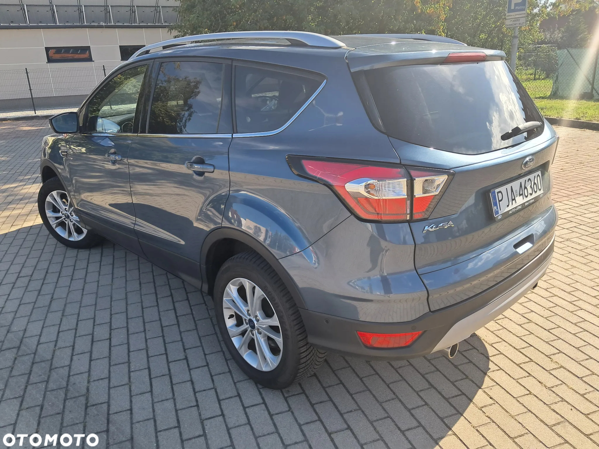 Ford Kuga - 4