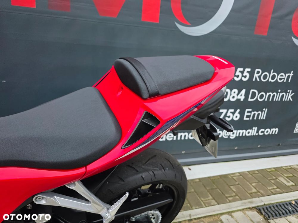 Honda CBR - 9