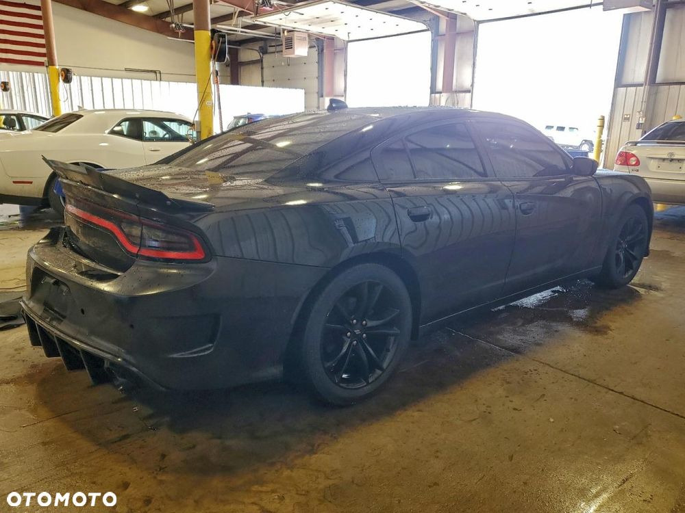 Dodge Charger - 4