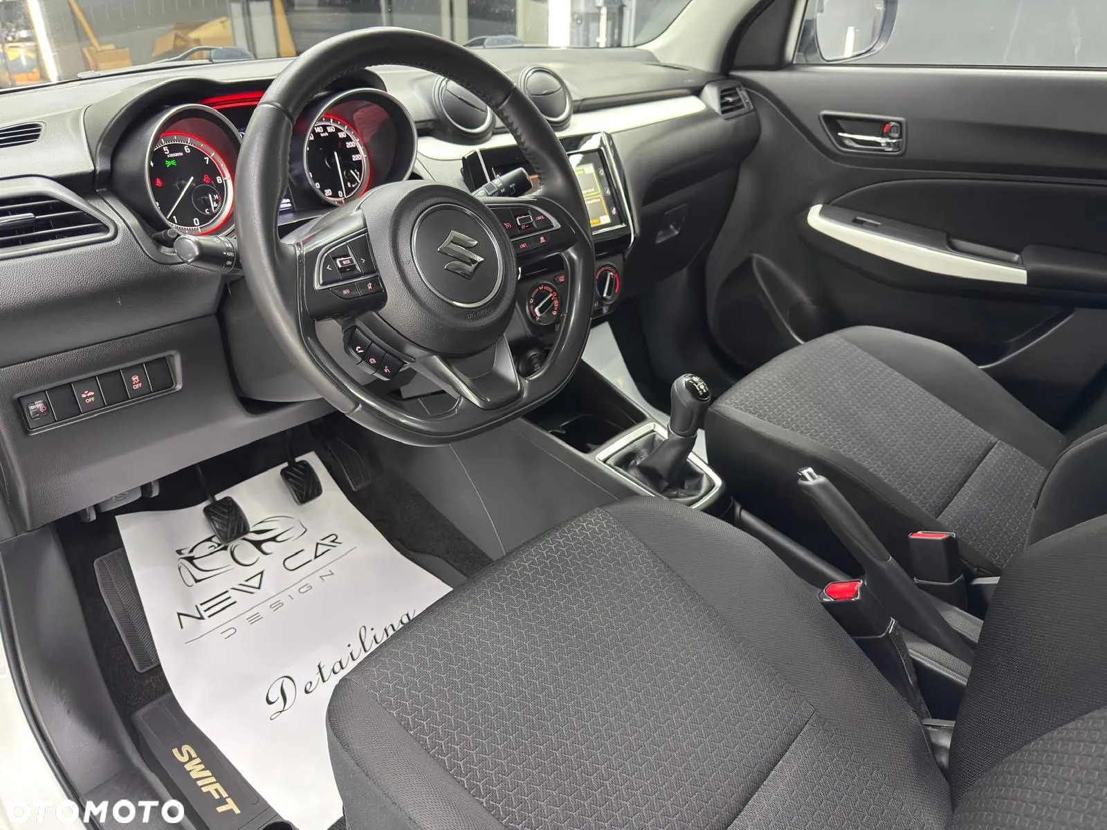 Suzuki Swift 1.2 Dualjet Comfort - 23