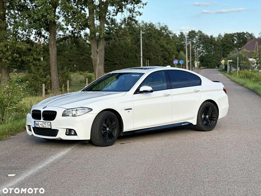 BMW Seria 5 528i xDrive Sport-Aut - 3