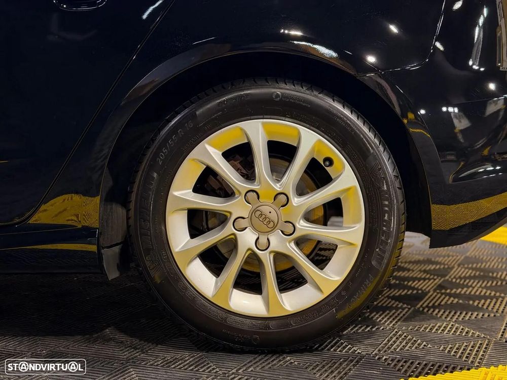 Audi A3 Sportback 1.6 TDI Attraction Special Edition - 15
