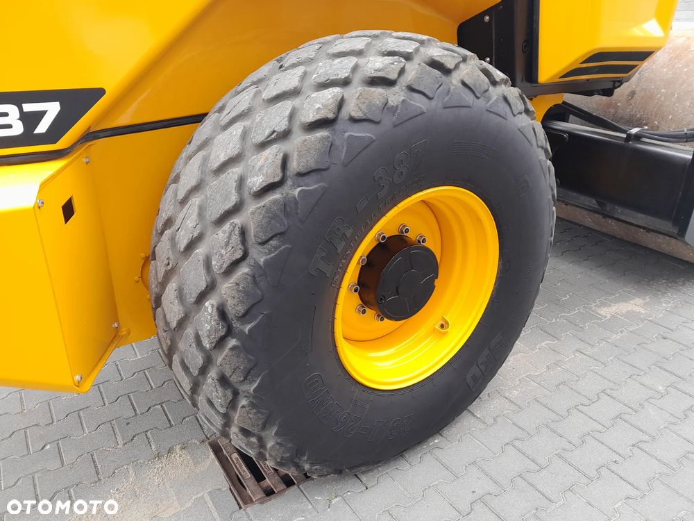 JCB VM137D - 20