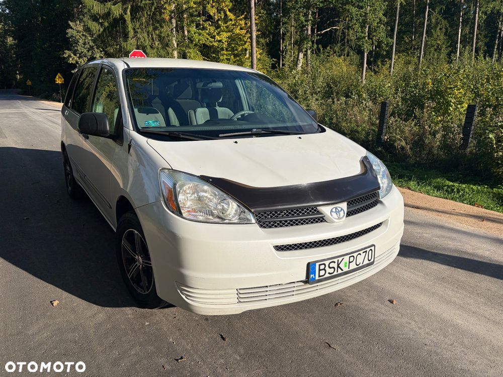 Toyota Sienna - 1
