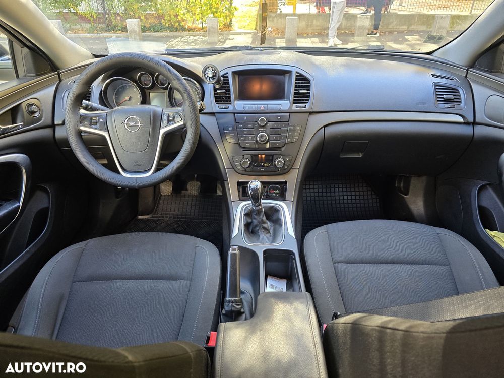 Opel Insignia 2.0 CDTI - 8
