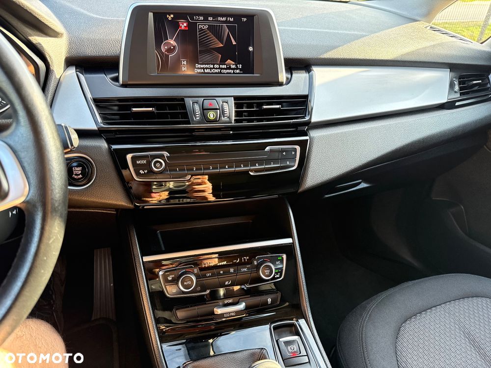 BMW Seria 2 218i Luxury Line - 13
