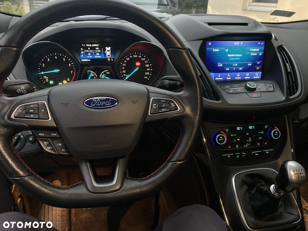 Ford Kuga - 3