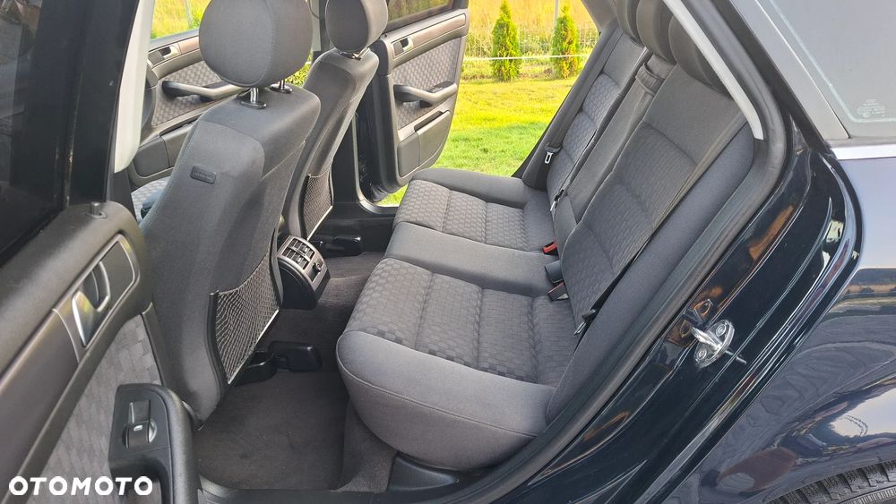 Audi A6 Limousine 2.4 - 9