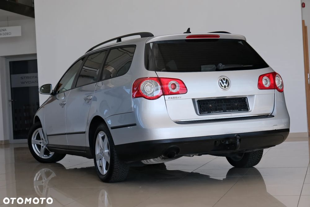 Volkswagen Passat - 10