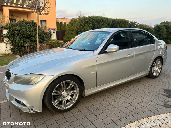 BMW E90 ALUFELGI M PAKIET KOLA 17 WAWA