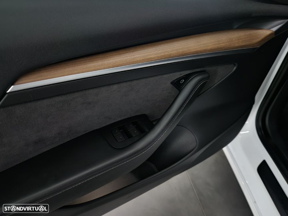 Tesla Model 3 Performance Dual Motor AWD - 11