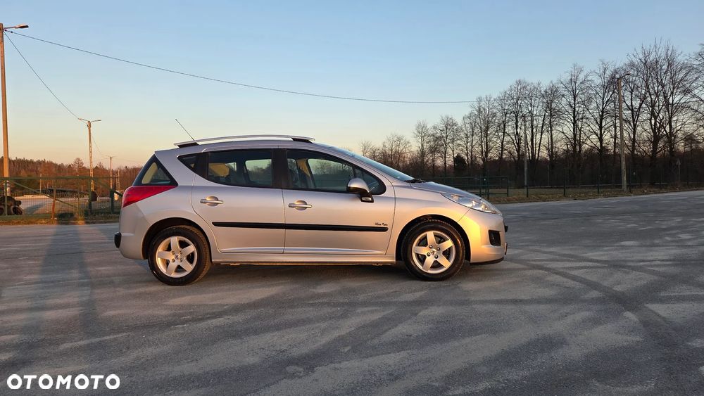 Peugeot 207 95 VTi Urban Style - 2