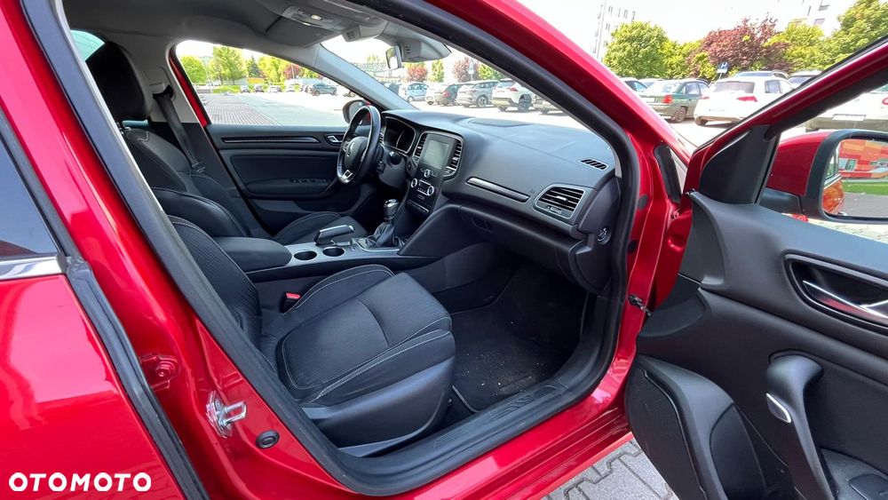 Renault Megane ENERGY TCe 130 Start & Stop Bose Edition - 7