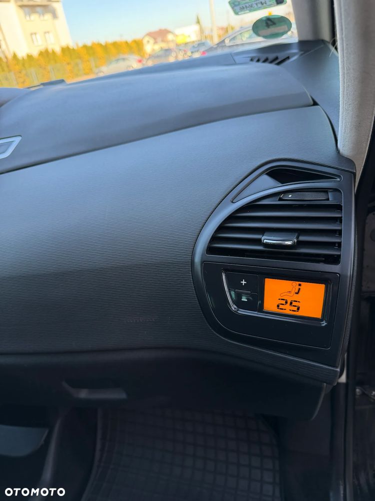 Citroën C4 Picasso 2.0 HDi Exclusive - 14