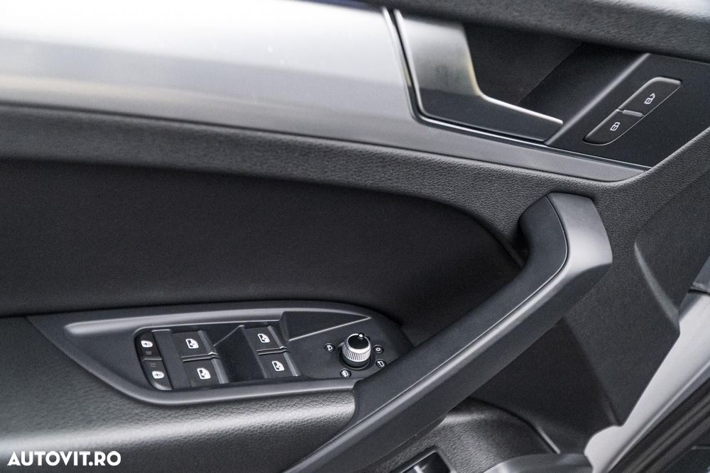 Audi Q5 2.0 40 TDI quattro S tronic Sport - 24