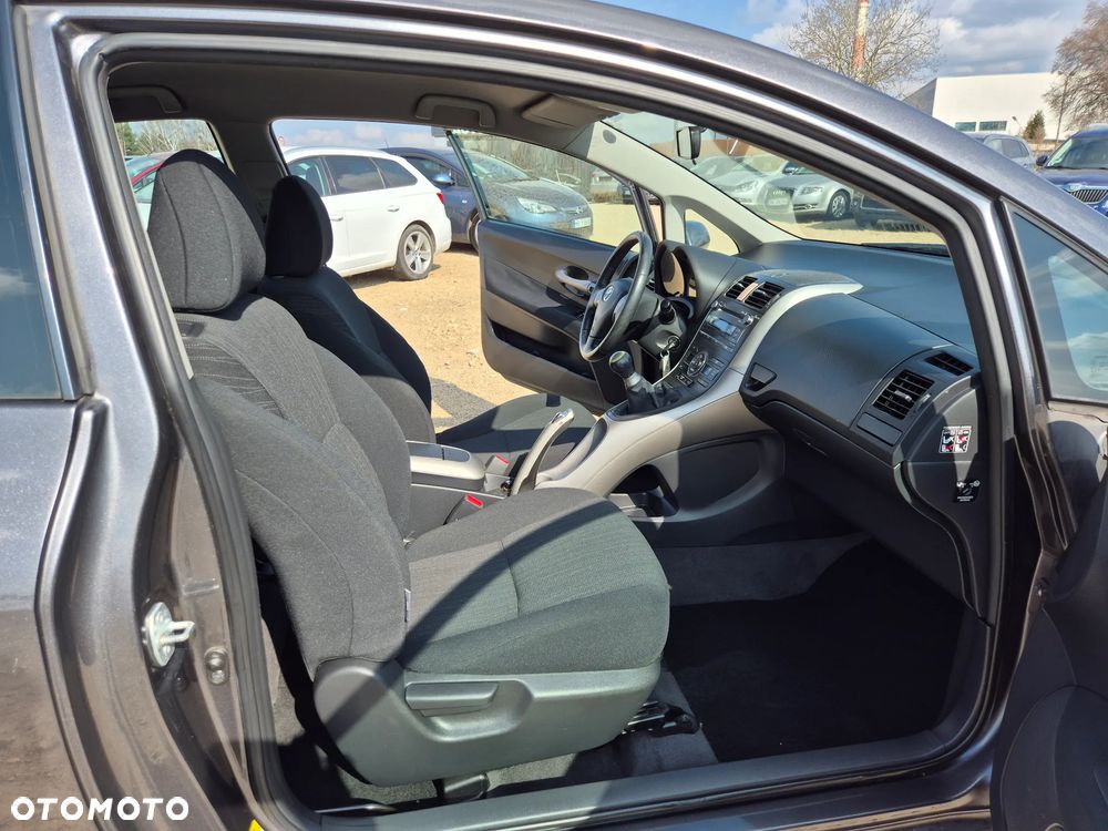 Toyota Auris 1.4 VVT-i - 7