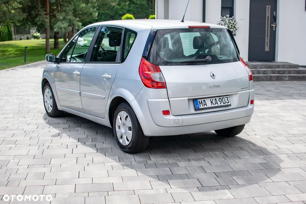 Renault Scenic - 24