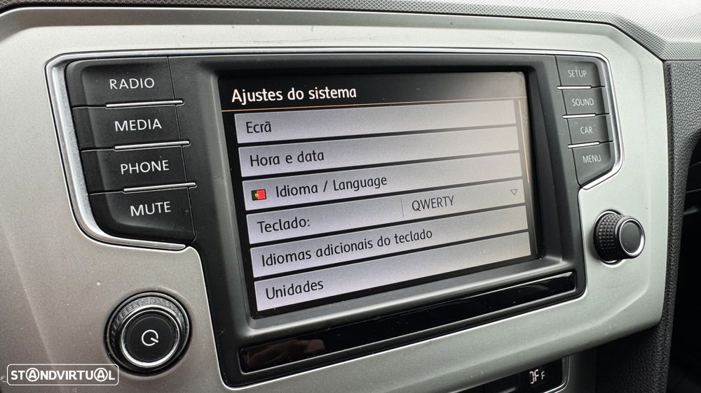 VW Passat 2.0 TDI Highline - 18
