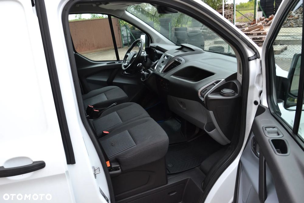Ford Transit Custom - 25