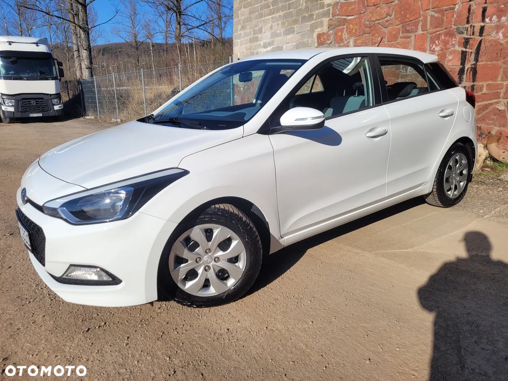 Hyundai i20 blue 1.2 Classic - 4