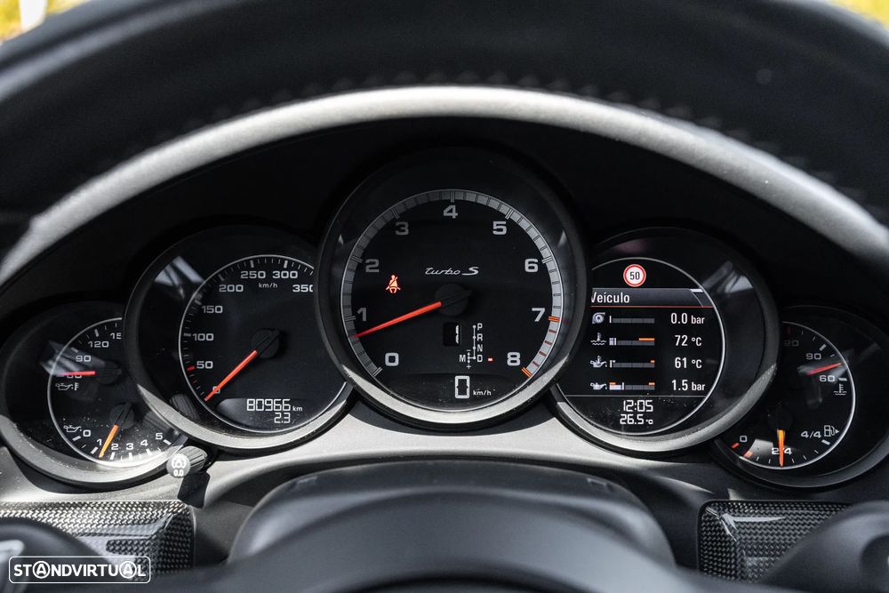 Porsche 911 (991) Turbo S - 17