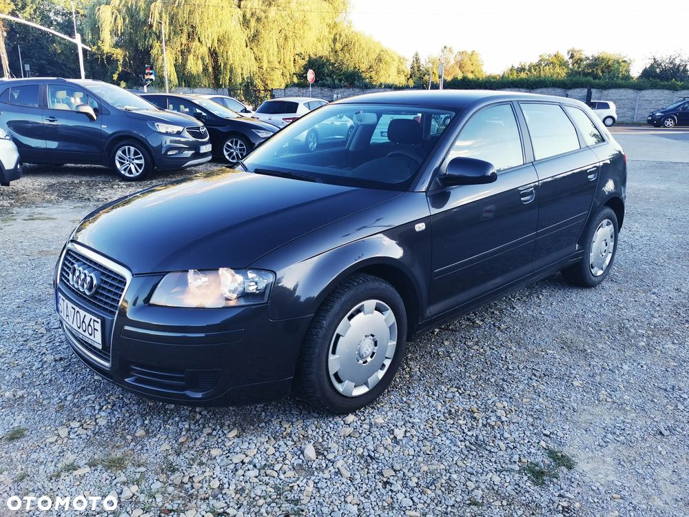 Audi A3 Sportback 1.6 Attraction - 1