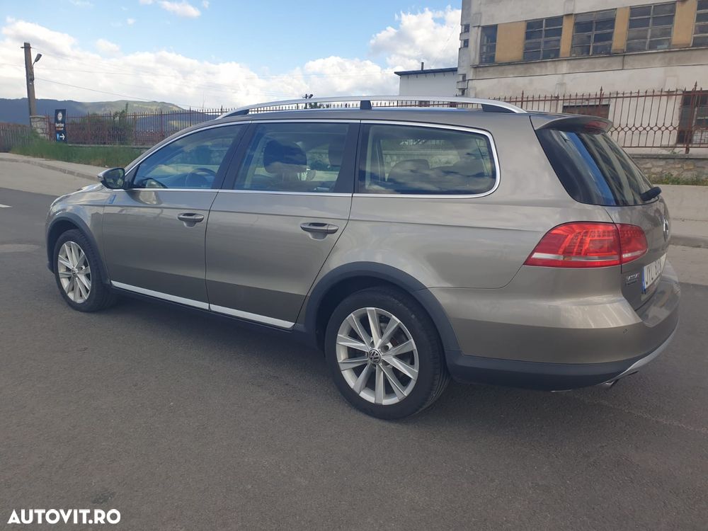 Volkswagen Passat 2.0 TDI 4Motion DSG BlueMotion Tech Comfortline - 3