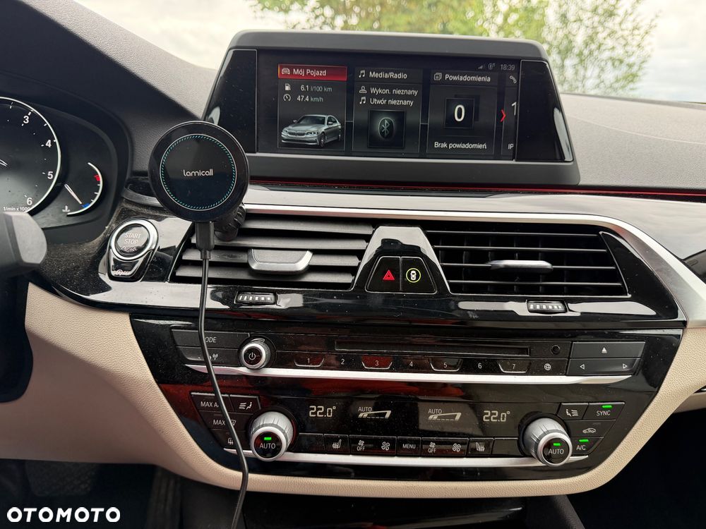 BMW Seria 5 520d xDrive - 17