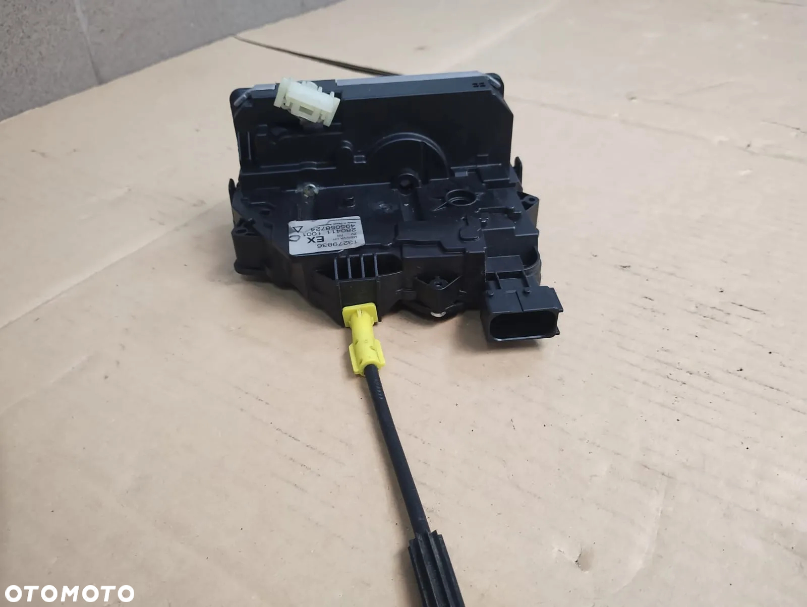 OPEL MERIVA B  ZAMEK DRZWI LEWY TYLNY 13279836 - 4