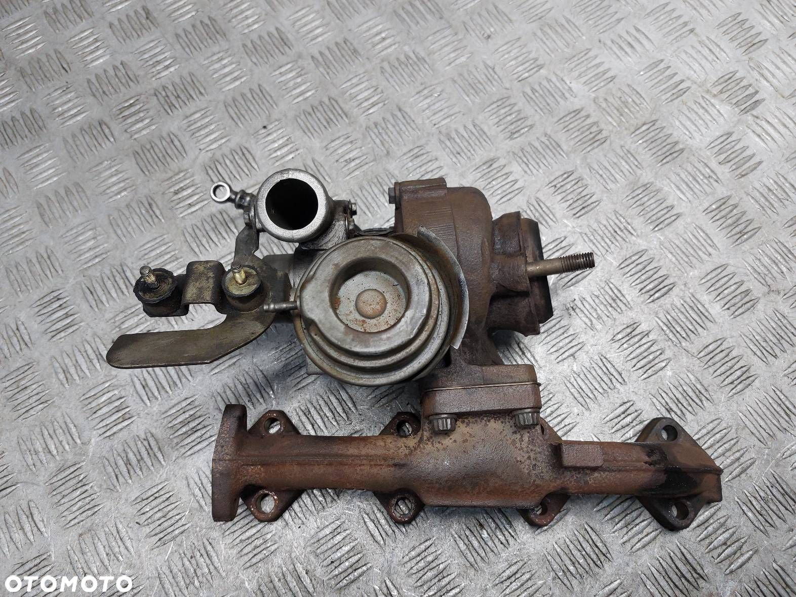 TURBOSPRĘŻARKA TURBINA BMW E39 M47D20 520D 2245301 - 6