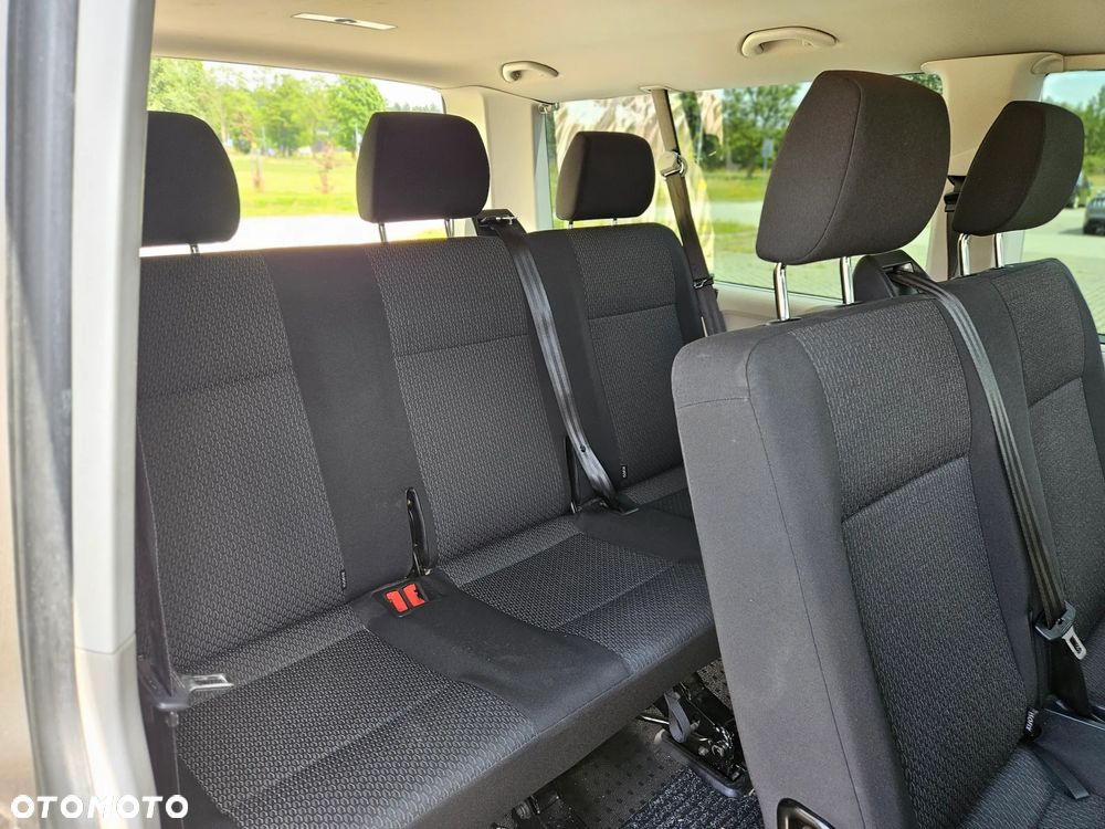 Volkswagen Caravelle 2.0 TDI L2 Comfortline - 12