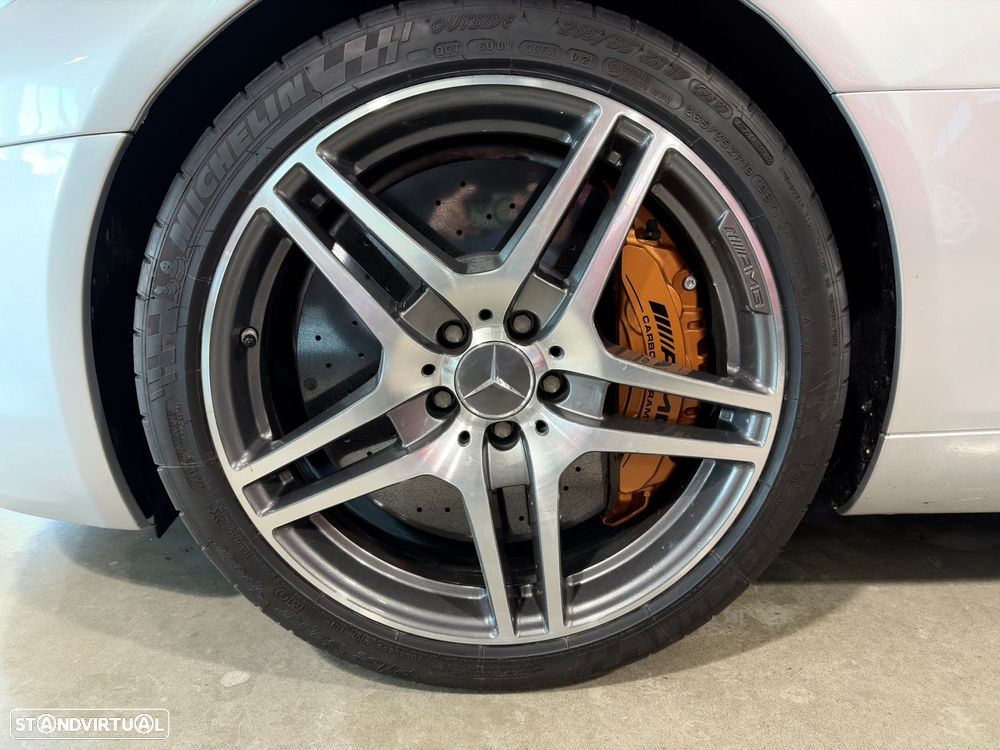 Mercedes-Benz SLS 63 AMG - 18