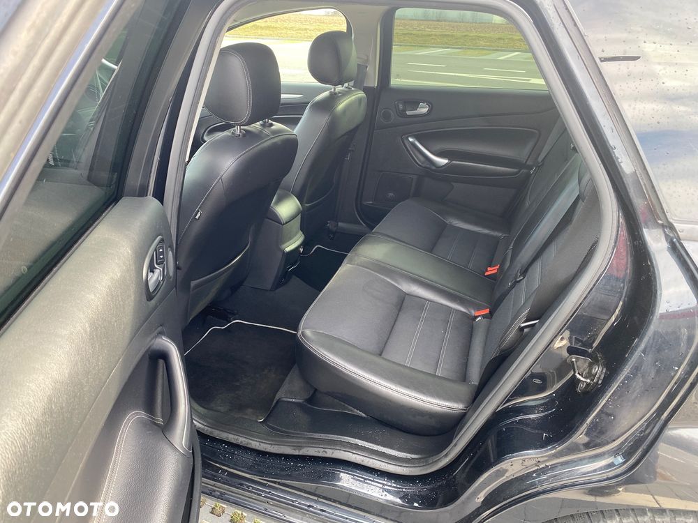 Ford Mondeo 2.2 TDCi Trend - 10
