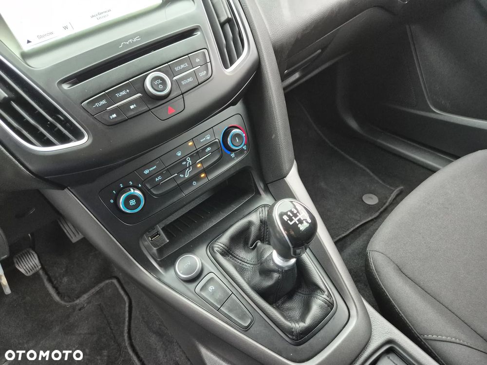 Ford Focus 1.5 EcoBlue Start-Stopp-System ACTIVE STYLE - 38