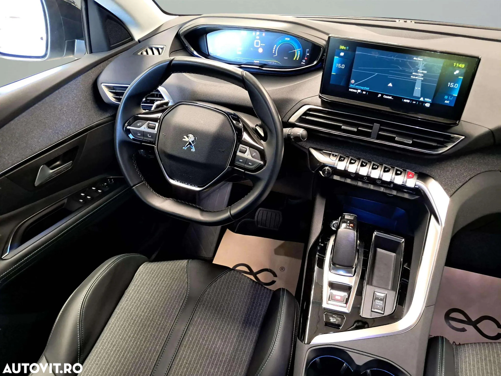 Peugeot 3008 PHEV 300 EAT8 4X4 Allure Pack - 10